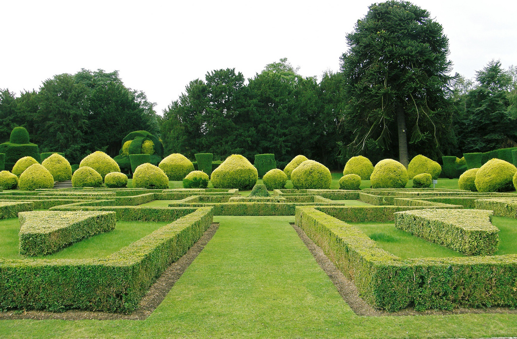 Blog 016 Jpg 1600 1200 Beautiful Gardens Hedges Landscape